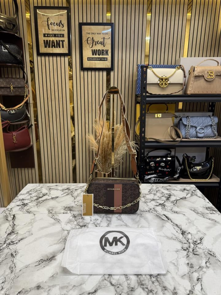 Michael_Kors Jet Set Signature Empire Shoulder Bag With Dust Bag (Brown)
