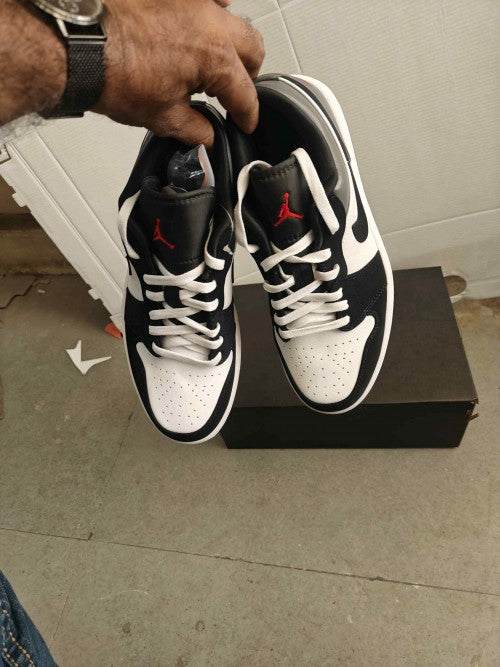 Air Jordan retro 1  Low ash green