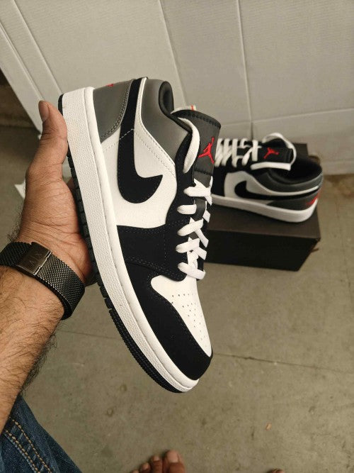 Air Jordan retro 1  Low ash green