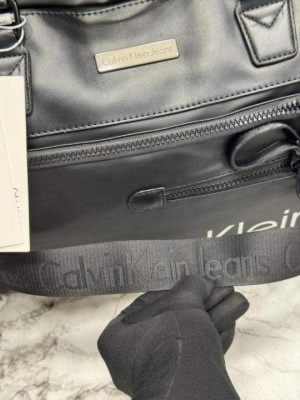 Calvin_Klein Premium Quality Travel Duffle Bag (C0880-Black)