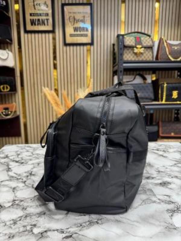Calvin_Klein Premium Quality Travel Duffle Bag (C0880-Black)