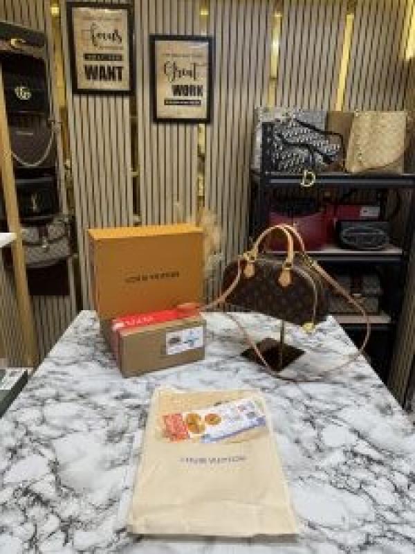 Loui_s_vuitto_n speedy mono handbag with double og box and dust bag (m13084)