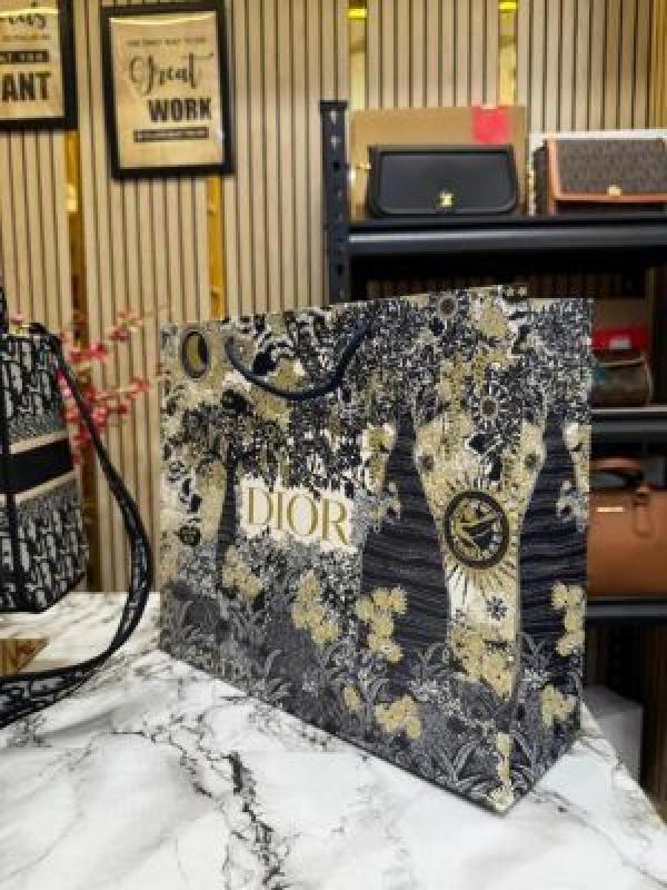 Dior_Lady_Oblique_With_Box_Dustbag_And_CarryBag_(Black-78806)