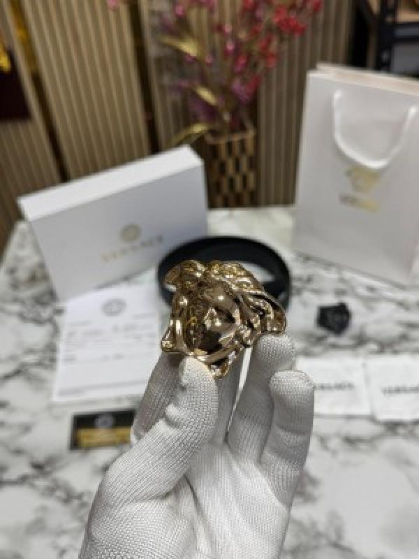 VERSACE BELT COMBO PREMIUM QUALITY WITH OG BOX DUST BAG CARRY BAG VE NO 1