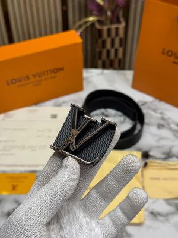 Loui_vuitton belt combo premium quality with og box and carry bag (lv-4)