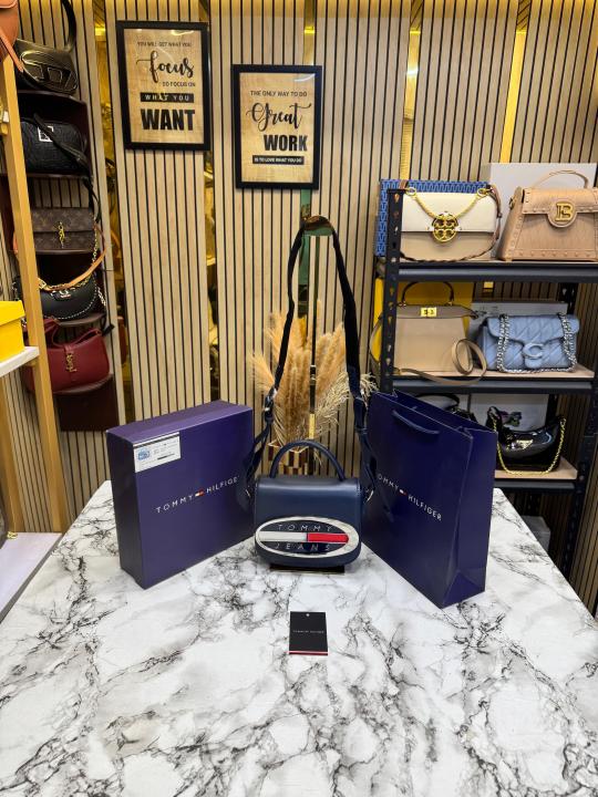 Tommy_Hilfiger Compact Flap Shoulder Bag With Box And Including Carry Bag (Navy Blue)
