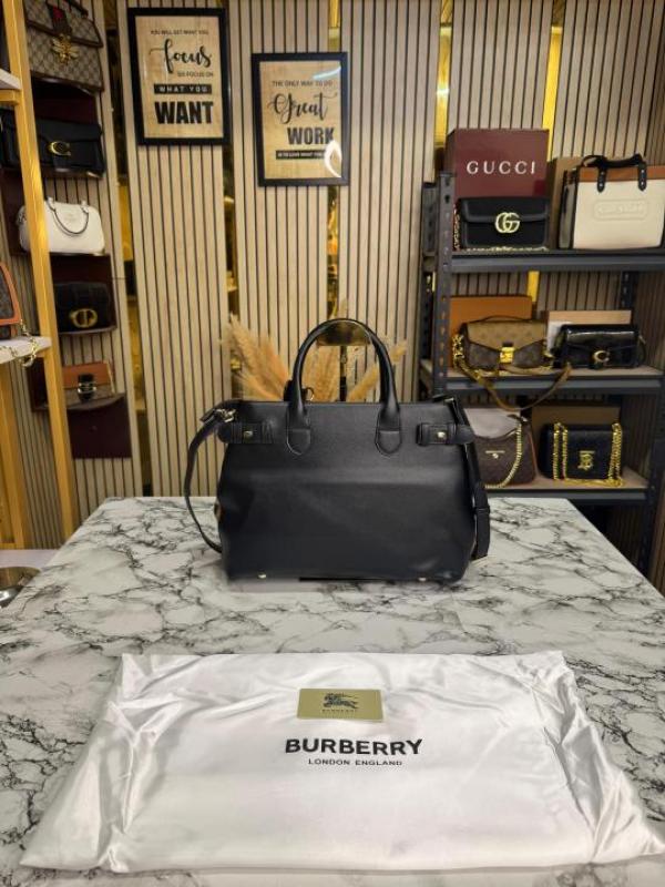 Burberr_y Banner Hand Bag With Dust Bag Including Card (Black)