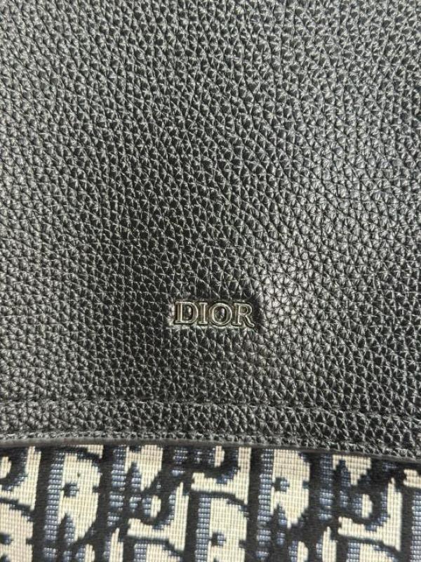 Christian_Dior_Saddle_Oblique_BackPack_With_Dust_Bag_(White-Black)