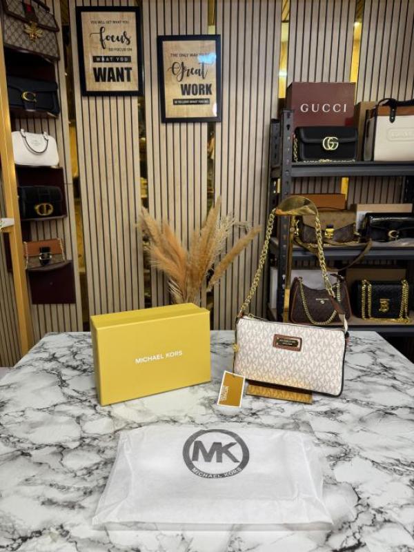 Michael_Kors Jet Set Shoulder Bag With Box And Dust Bag (Beige)