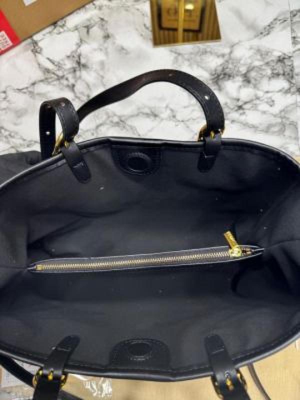 Gucc_i GG Emblem Embossed Large Tote Bag With Double Og Box And Dust Bag (Black)