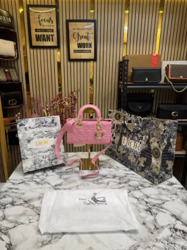 Christian_Dior_D-Joy_Pearl_Patent_Handbag_With_Box_And_Dust_Bag_Including_CarryBag_(8861-Pink)