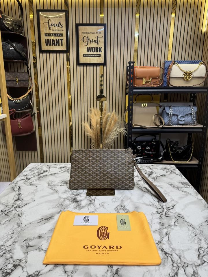 Goyar_d Senat Zip Pouch (Clutch) (dark coffee)