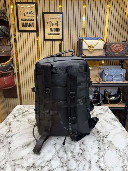 Emporio Arma_i Matte Black Premium Backpack Executive Travel Edition (E5020-A)