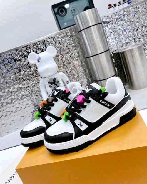 Louiss Vuittonn TRAINER Maxi BLACK WHITE