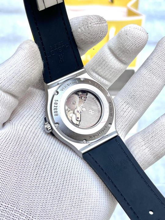 Hublot Grey skeleton auto