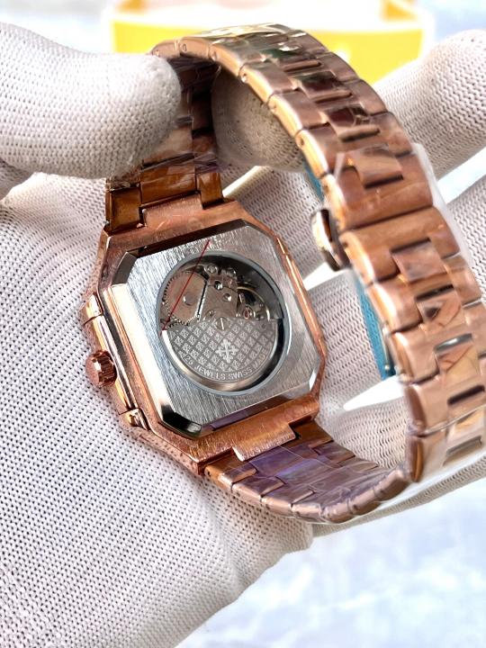 Patek Philipp_pe Nautilus Auto b