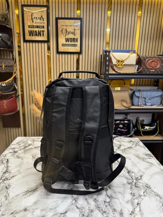 Calvin_Klein Sleek Commuter Backpack In Black (C0948)