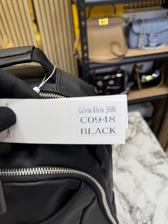 Calvin_Klein Sleek Commuter Backpack In Black (C0948)
