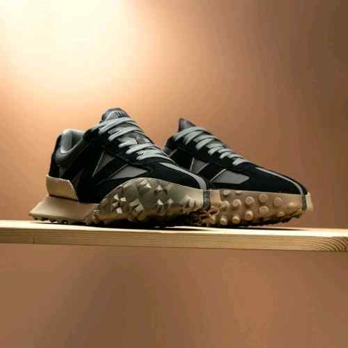 New Balancee XC 72 BLACK CASTLE ROCK