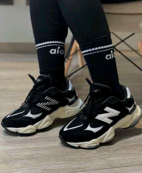 new balancee 9060R Black White