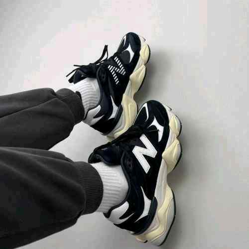 new balancee 9060R Black White