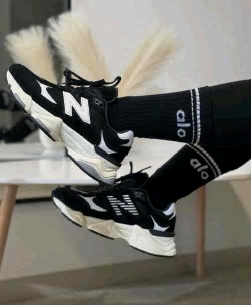 new balancee 9060R Black White