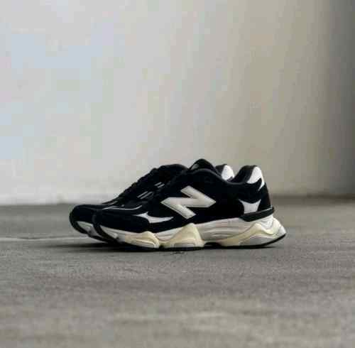 new balancee 9060R Black White