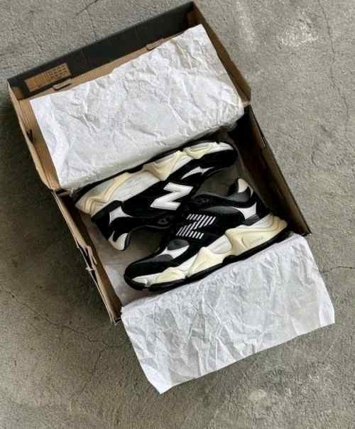 new balancee 9060R Black White