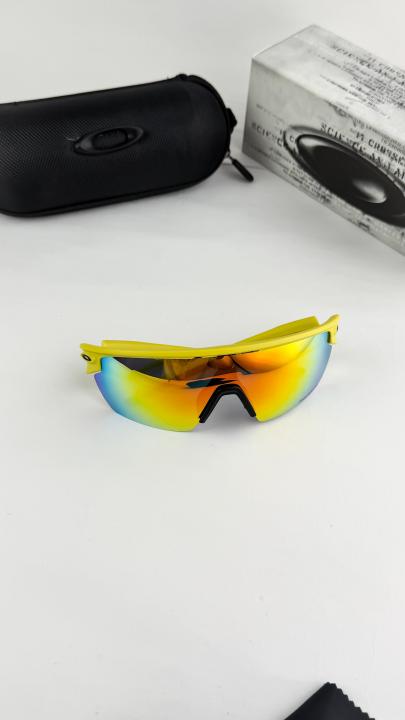 Oakliy_yellow_9403_65