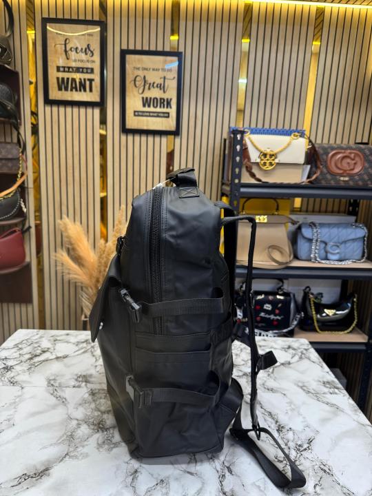 Calvin_Klein Essential Tech-Flap Urban Backpack (C5020)