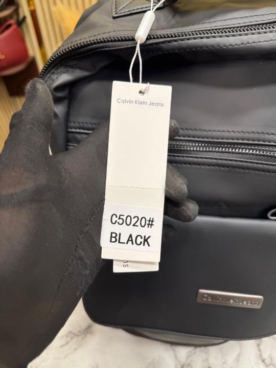 Calvin_Klein Essential Tech-Flap Urban Backpack (C5020)