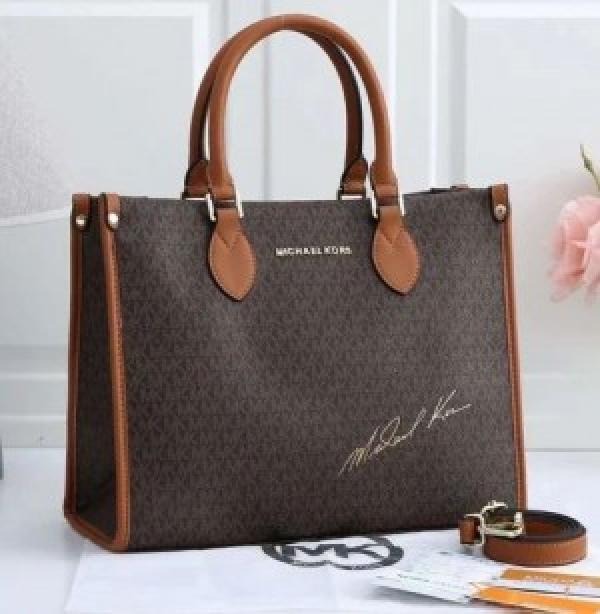 MICHAEL_KORS HANDBAG WITH DUST BAG AND SLING (BROWN) (S3)