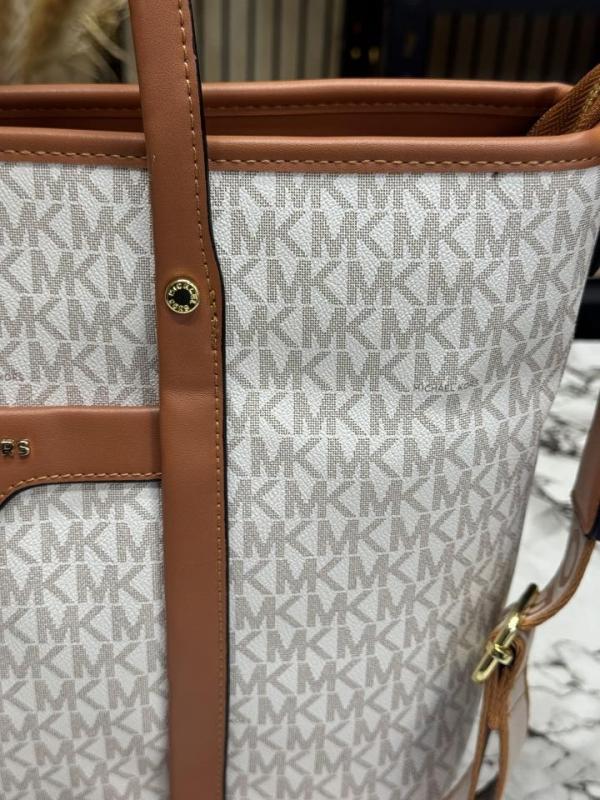 MICHAEL_KORS TOTE BAG WITH BRAND DUST BAG (23011 - BIEGE BROWN)
