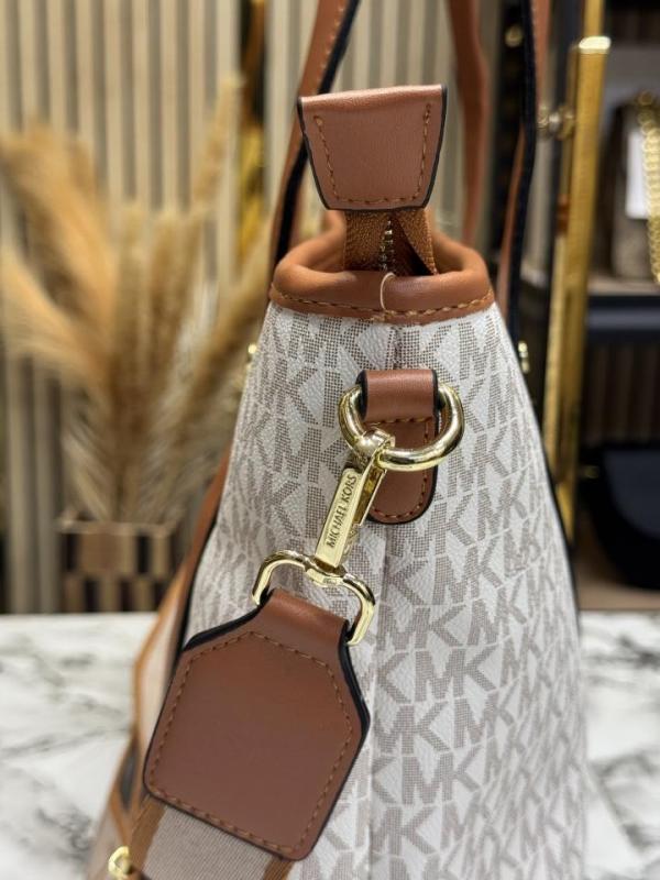 MICHAEL_KORS TOTE BAG WITH BRAND DUST BAG (23011 - BIEGE BROWN)