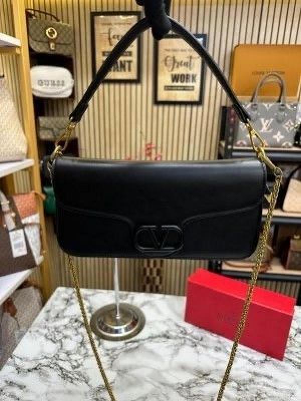 VALENTIN_O GARAVANI MINI LOCO CROSSBODY BAG WITH OG BOX AND DUST BAG (BLACK) (V20)