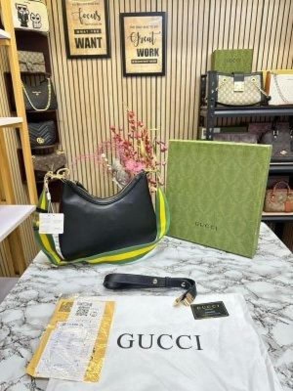 GUCC_I ATTACHE LEATHER LARGE SHOULDER BAG WITH SLIGHTLY DAMAGE BOX AND DUST BAG (BLACK) (SLIGHTLY DAMAGE PIECE) NO RETURN