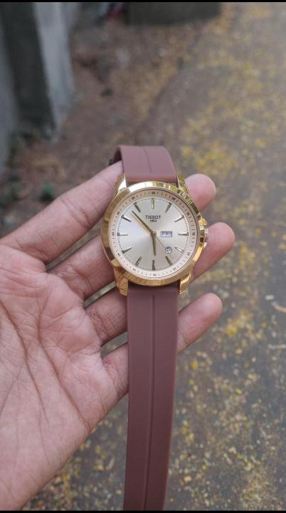 Tissot_Quartz_Day_Date_Brown_Gold_AT426