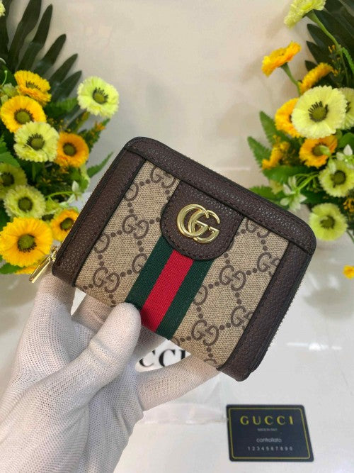 GUCCI_PREMIUM LADIES ZIPPER WALLET WID OG ACCESSORIES 399