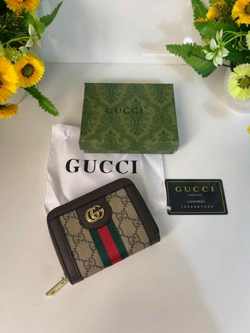 GUCCI_PREMIUM LADIES ZIPPER WALLET WID OG ACCESSORIES 399