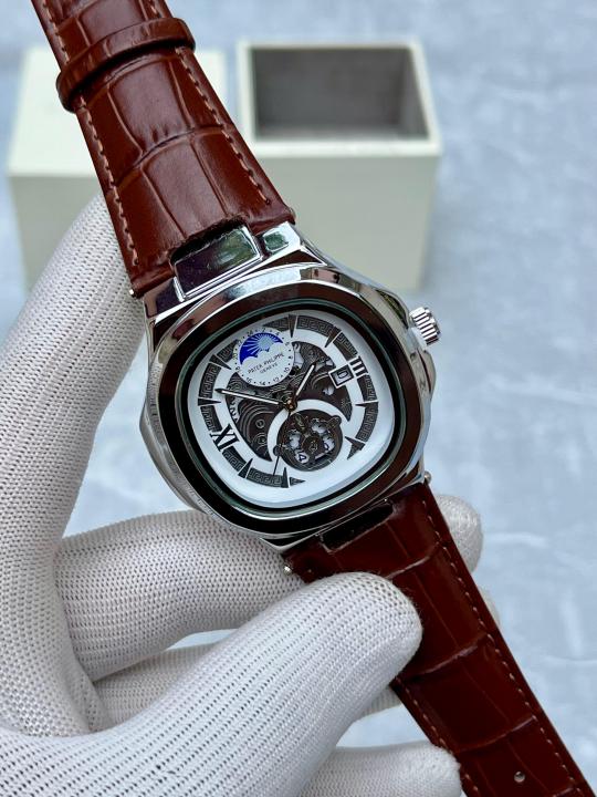 Patek Philipp_e Nautilus