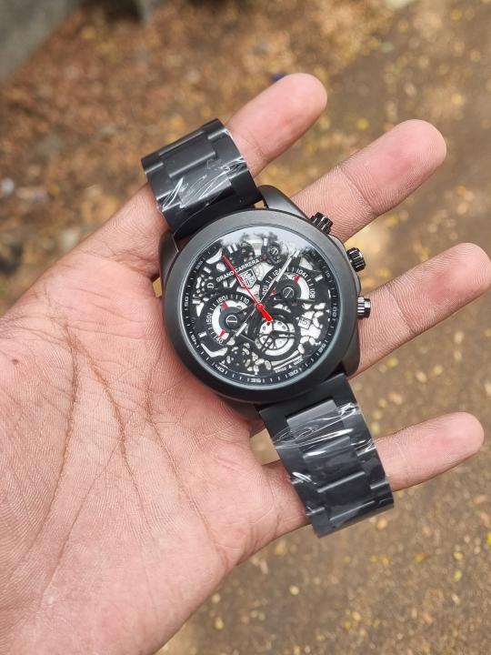 Tag_Heuer_Carrera_CR7_CAL_1887_Black-White_AT374