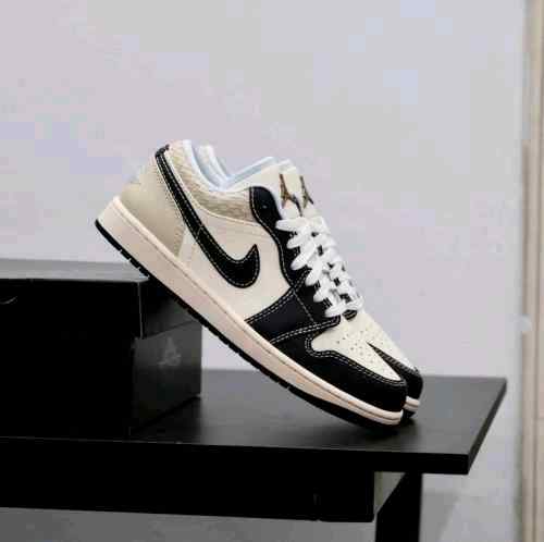 nikee air jordan retro 1 low se coconut milk black
