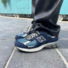 New balanccee 2002R Protection Pack Dark Navy 266