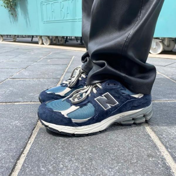New balanccee 2002R Protection Pack Dark Navy 266