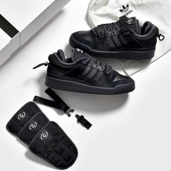 Forum Bad Bunny Black With All Accessories 347