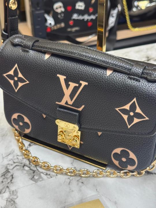 Loui_s Vuitton Pochette Metis Reverse Monogram Mini Bag With Double Og Box And Dust Bag (M24246)
