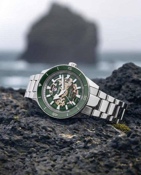 Radd_o Captain Cook HighTech Automatic Silver-Green