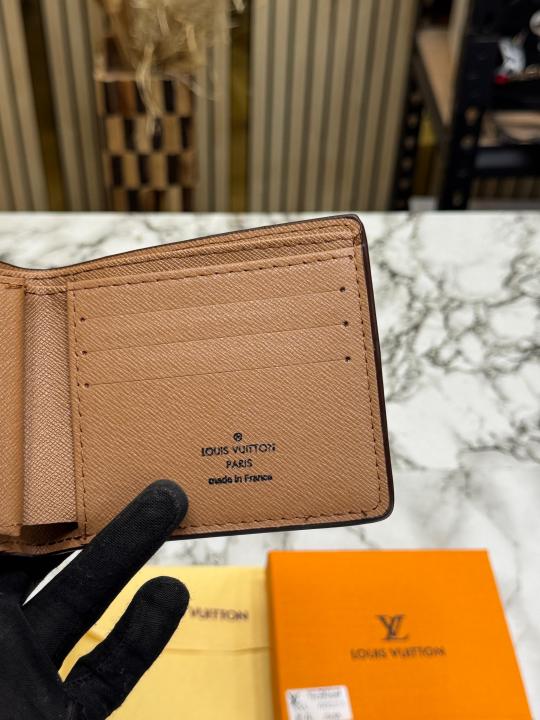 Loui_s Vuitton Monogram Wallet With Box (Brown)