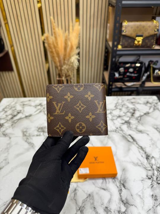 Loui_s Vuitton Monogram Wallet With Box (Brown)