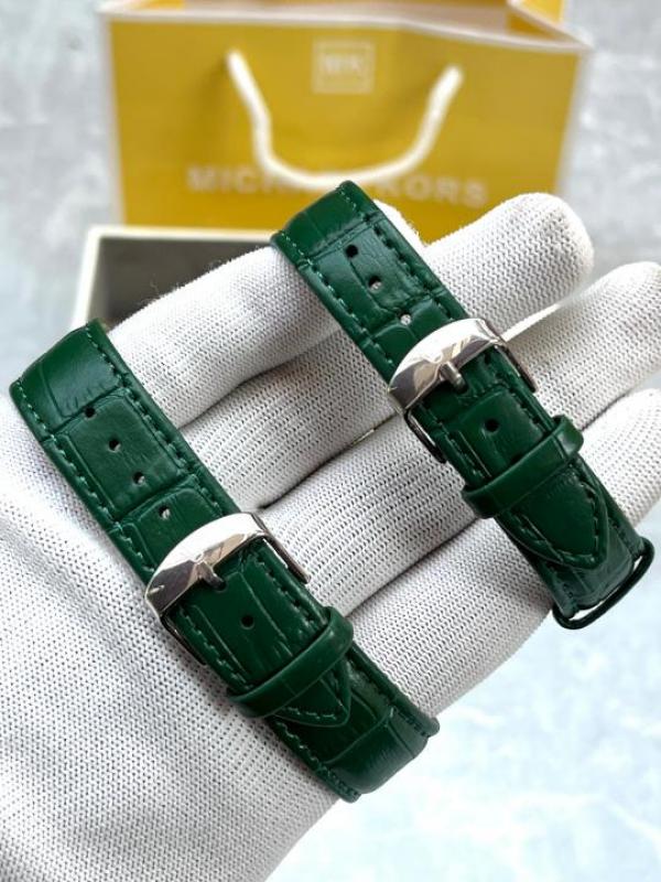 Role_x Day-Date Couple